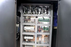 Enrutador CNC ATC multifunción con rotativo para hacer puertas de sillas de carpintería con servomotores - Product Image 6