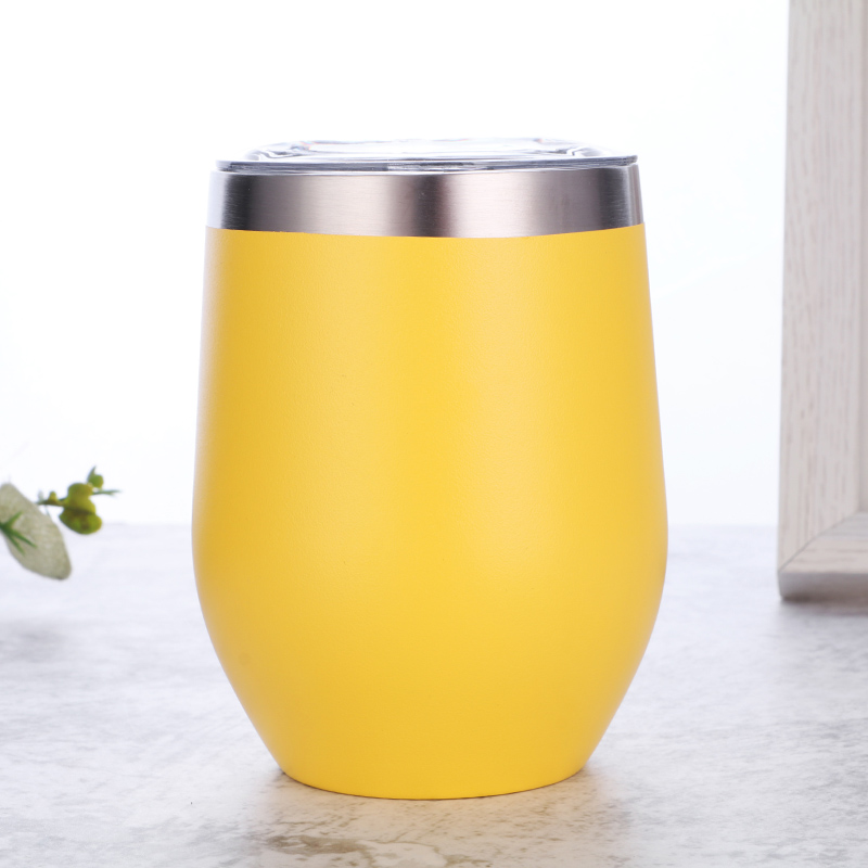 Powder coating yellow