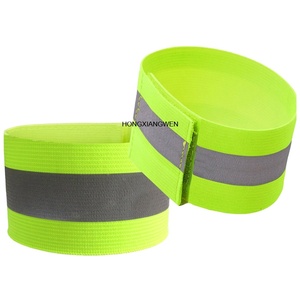 Alta visibilidad ajustable reflectante elástica pulseras con bucle gancho - Product Image 1