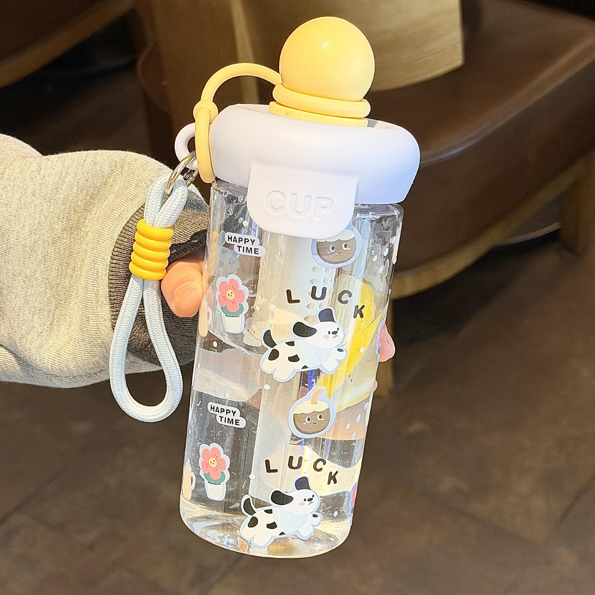 Yellow Ball Luck Dog - Small Size 600ml