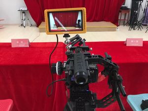 Monitor de campo de cámara de vídeo HD SDI de 5,5 pulgadas para HDMI con carcasa de metal con SDI para función de conversión cruzada HDMI - Product Image 2