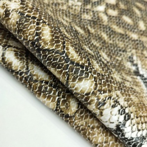 Respetuoso del medio ambiente nuevo diseño DIY Digital impresión de sintético de PVC de la PU serpiente de cuero de piel de serpiente tela para bolso cartera