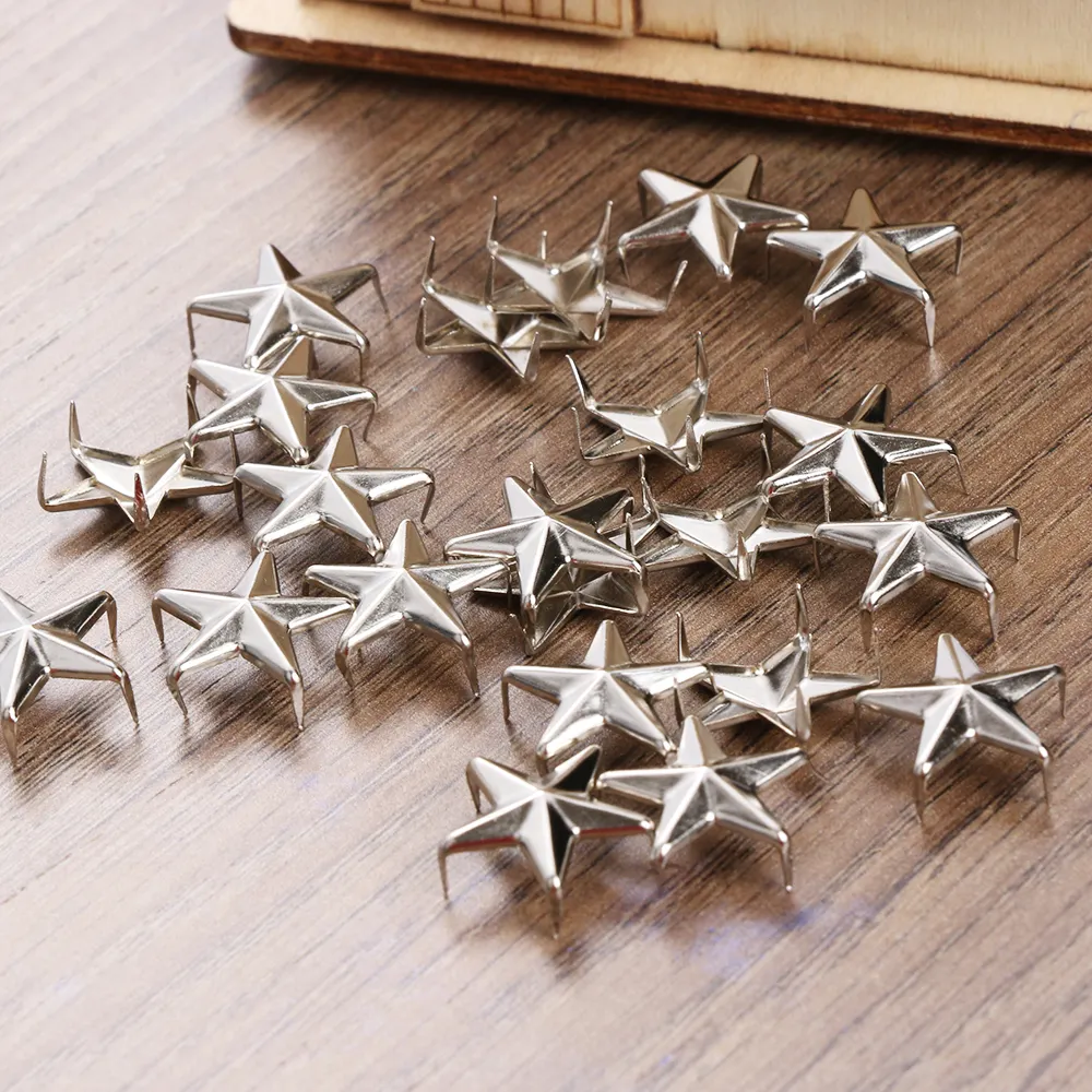 Tachuelas metálicas plateadas para decoración de ropa, tachuelas de estrella Punk Rock de 15mm, para costura de ropa, artesanía de cuero, DIY