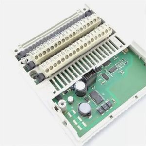 ELECTRIC 170ADM35010 MODICON <strong>MOMENTUM</strong> TRANSISTOR PLC MODULE