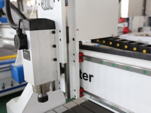 Enrutador CNC de alta velocidad 1325, precio competitivo, sistema de Control DSP, máquina de grabado de núcleo de Motor - Product Image 6