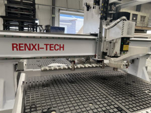 La máquina enrutadora CNC 1325 ATC más barata con servomotor de husillo de 9KW 1500W para proyectos de metal acrílico de madera - Product Image 5