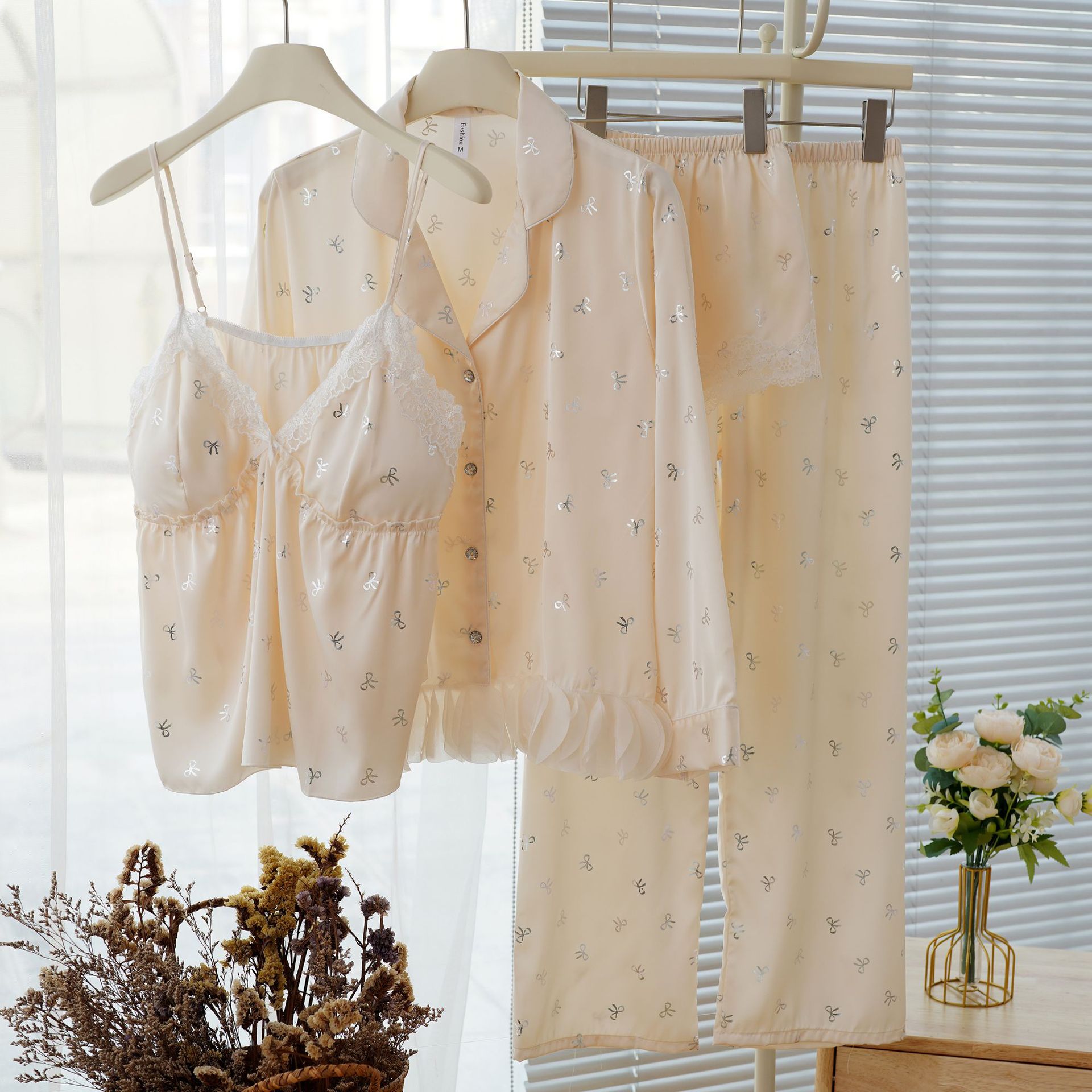 Gold hot silver short sleeve long pants 2-piece set