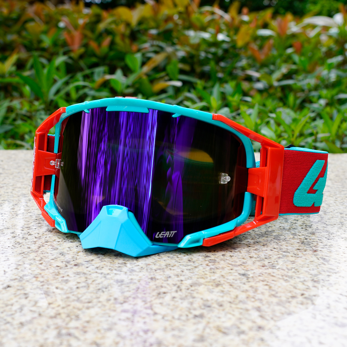 Red Blue Frame / Blue Lens