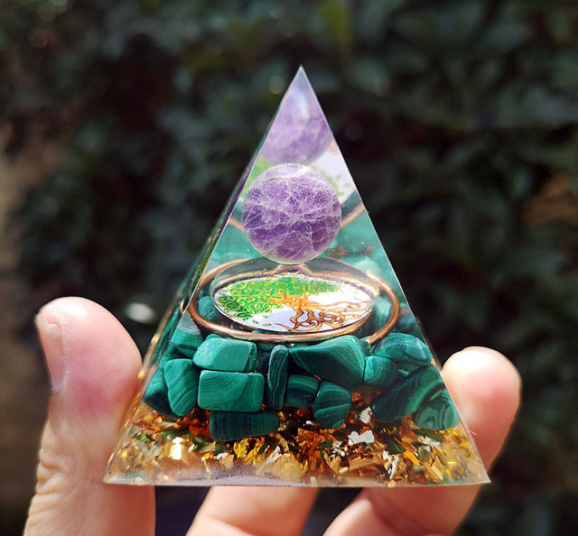 Purple ball + malachite