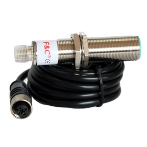 Sensor ultrasónico analógico F & C 12 ~ 24V CC Detección precisa de espacio/diámetro dentro de 1000-2000mm 10% Error - Product Image 2