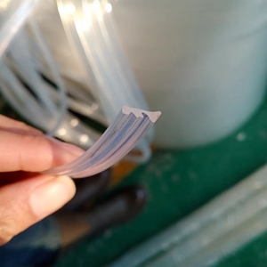 Venta al por mayor de fábrica, máquina herramienta CNC, Riel de guía de goma PU C2, Riel de guía de labios de limpiaparabrisas, cubierta telescópica de acero - Product Image 3