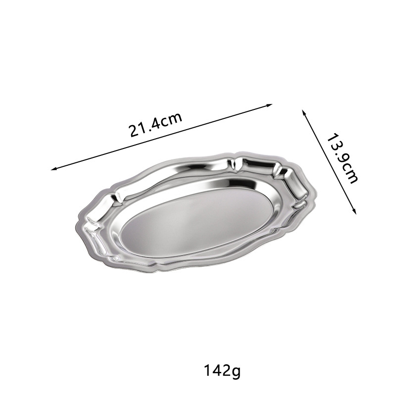 Assiette ovale en dentelle argentée