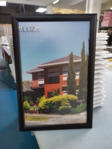 按扣框架制造商16x24 11x17定制尺寸铝制海报框架广告按扣框架灯箱标牌 - Product Image 2