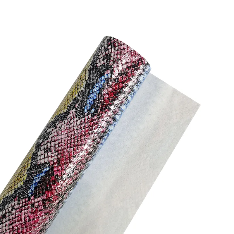 Dalam stok 0.65mm logam berwarna-warni bersinar kulit ular kulit buatan untuk tas tas tangan kulit imitasi