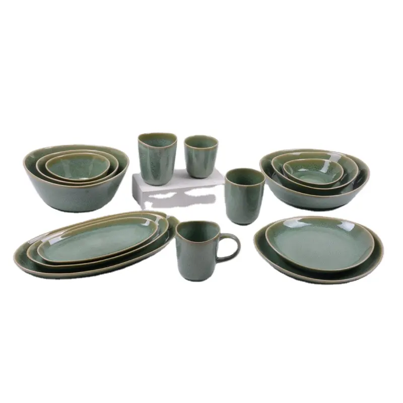 Set di stoviglie in ceramica verde di alta qualità con smalto reattivo all'ingrosso realizzato in porcellana Set da pranzo in gres di lusso