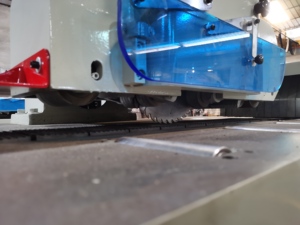 MJ153 otomatik kenar kesme alt düz çizgi tek rip testere tablosu - Product Image 6