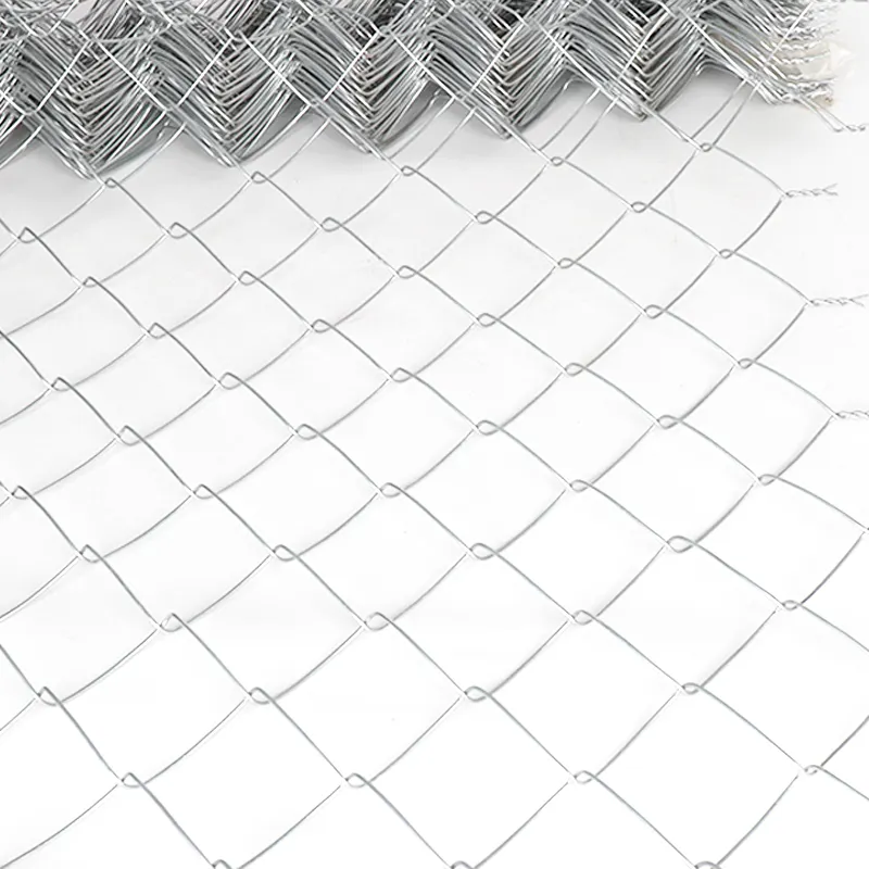 factory outlet Uniform mesh size Iron Wire Chain Link Mesh for Factory area