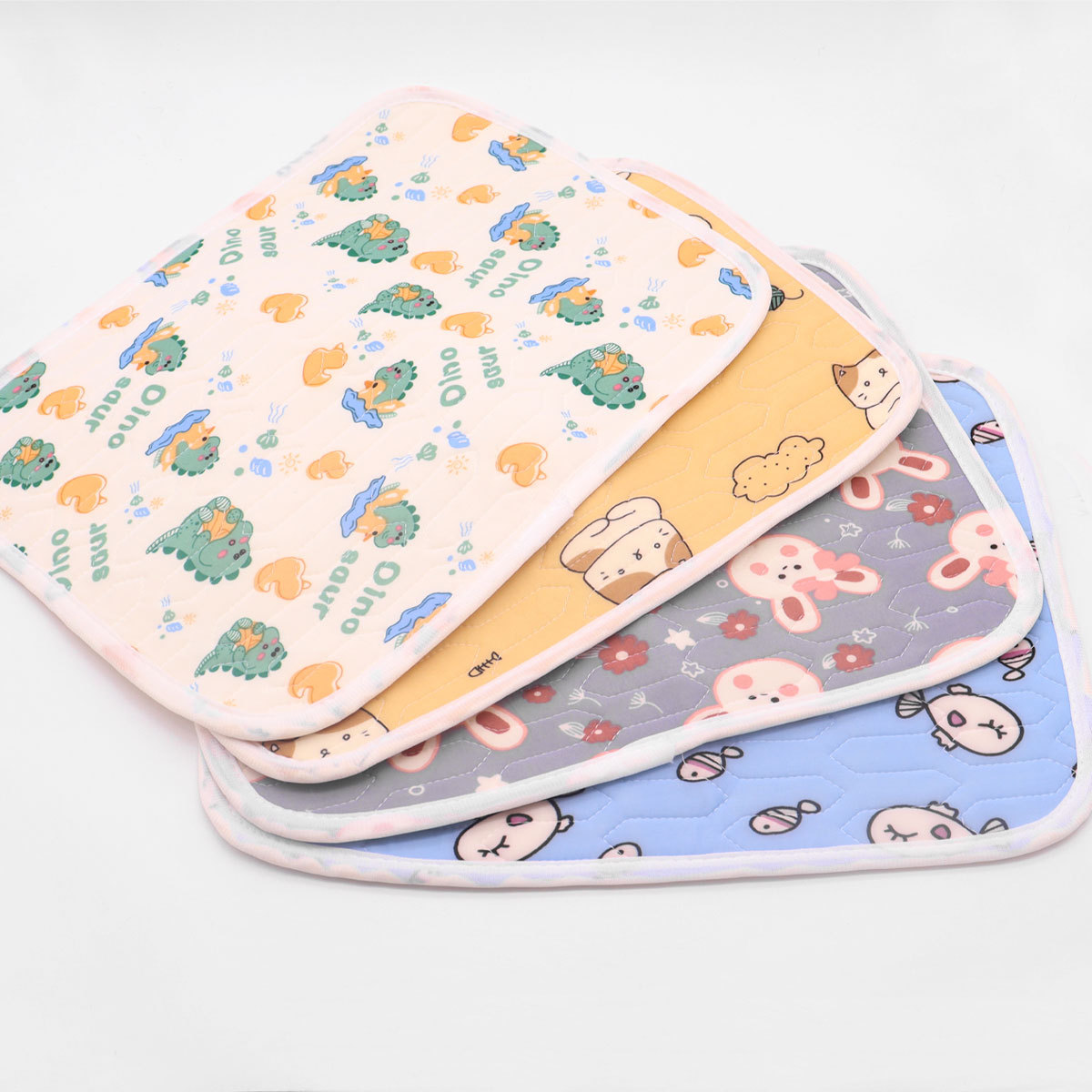 ไดโนเสาร์, กระต่าย, แมว, ปลา