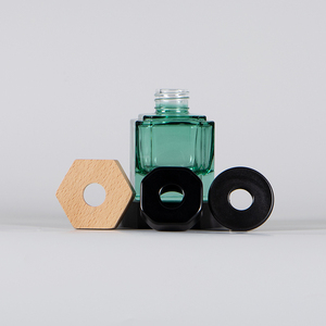 <strong>100</strong> <strong>ml</strong> square Shaped Decorative Glass Bottle for Aroma Reed Diffuser with <strong>Box</strong> Low Moq - Product Image 3