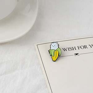 Siêu Đáng Yêu Chuối Trắng Cổ Tích Mèo Ve Áo <span class=keywords><strong>Pin</strong></span> Cứng Men Kim Loại Thủ Công Kỹ Thuật Số In Ấn Phim Hoạt Hình Động Vật Lụa Màn Hình Lưu Niệm Sử Dụng - Product Image 4