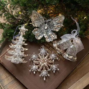 Luxus Haushalt Weihnachts baum Ornament Benutzer definierte Elch glocken Engels flügel Acryl Dekoration Transparente Schneeflocke Anhänger stehend
