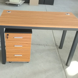 Estación de trabajo de oficina comercial, escritorio de ordenador para el hogar, mesa de trabajo con cubículo de diseño simple - Product Image 5