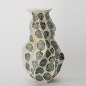 Wholesale Various Styles Creative Flower Decor <strong>Vases</strong> for Home Office Modern Simple Desktop Decoration Ceramic <strong>Vase</strong> for Interior