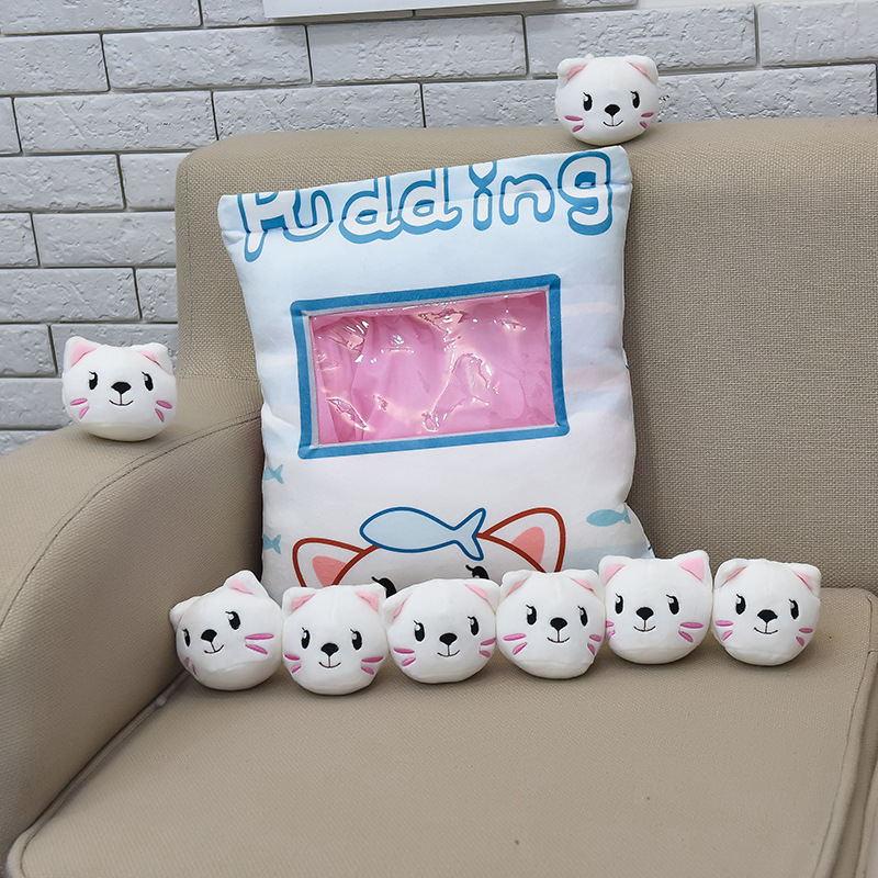 White cat (contains 8 balls)