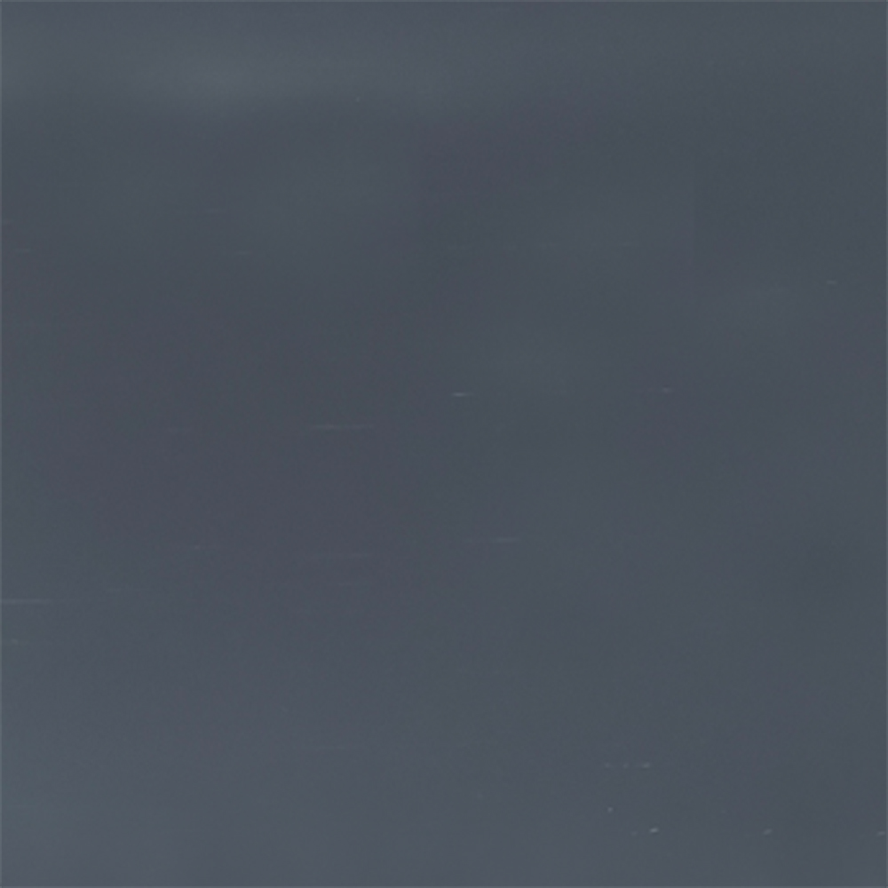 Gris oscuro