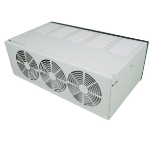 Zware roestvrijstalen behuizing met koelventilator en kabeldoorvoer voor EV-lader en industriële computerkast - Product Image 1