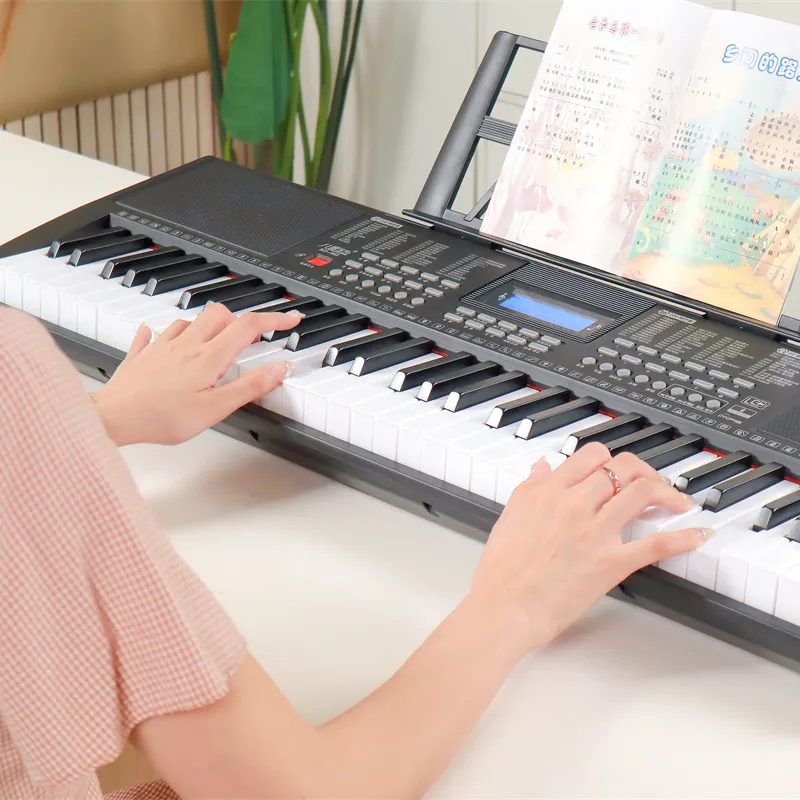 Nouvel instrument de musique écran LCD 61 touches clavier musical MIDI piano électronique clavier électronique avec lecteur MIDI et MP3