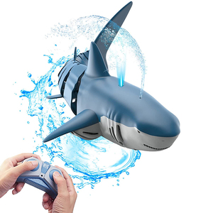 2.4G Rc <strong>Shark</strong> Remote Control <strong>Shark</strong> with Water Spray Design Electronic <strong>Shark</strong> Fish Boat Toy