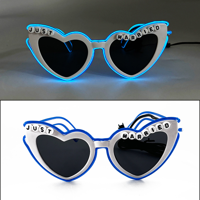 blue JUST MARRIED A