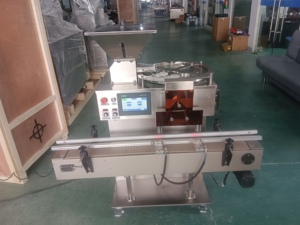 具有双喷嘴和触摸屏的高精度新型自动计数机 - Product Image 3