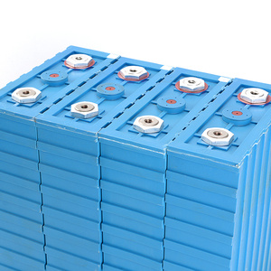 4 adet CALB SE200 Grade A uzun daire ömrü 2000 kez 3.2V 200ah Lifepo4 prizmatik hücre için güneş enerjisi depolama - Product Image 3