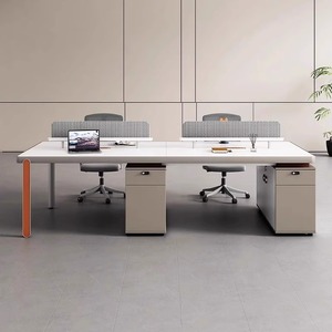 Modern High-<span class=keywords><strong>End</strong></span> Mobiliário De Escritório De Luxo <span class=keywords><strong>Computer</strong></span> <span class=keywords><strong>Desk</strong></span> Painel De Madeira Acessível Funcionários Casuais Abertos Inclui Mesas Cadeiras