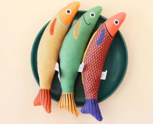 Happy Jack Health <strong>Safe</strong> Material <strong>Catnip</strong> Fish Shape Cat Toy Fish Crinkle Sound Cat Kicker Toy