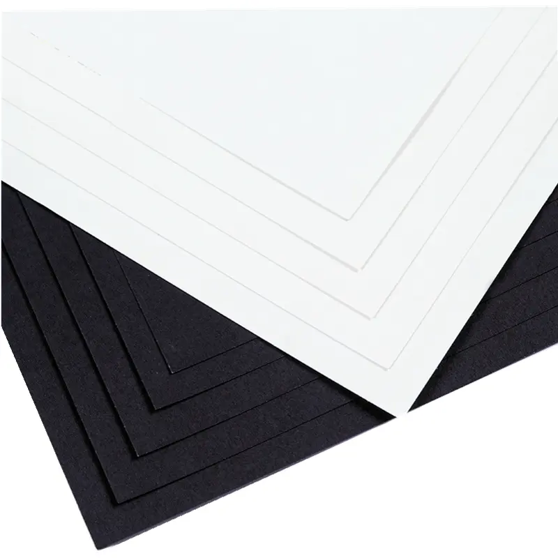Cartón negro laminado de rigidez dura de 2mm con papel trasero blanco Cartón negro de 700*1000mm