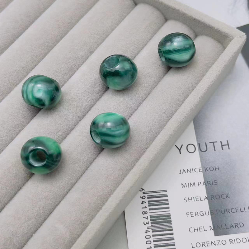Vert foncé