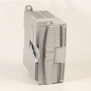 Controlador Rockwell MicroLogix 1200 de 24 pontos 1762-IF2OF2 com E/S analógica em estoque para automação industrial