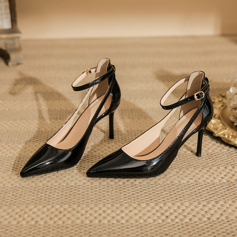 Black / heel 8cm