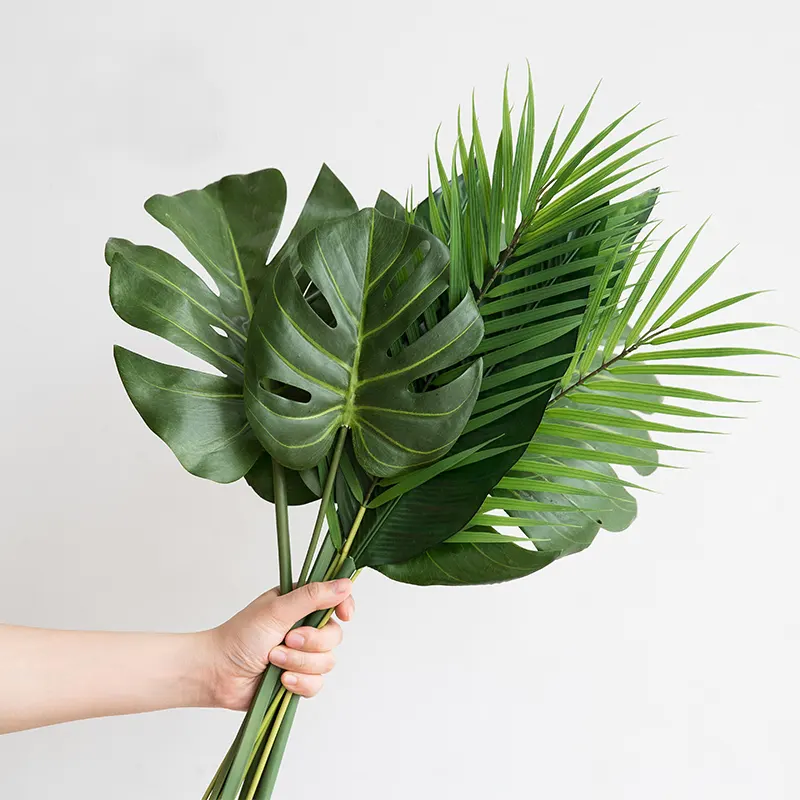 Plantas artificiales monstera de plástico, hojas de palmera tropical, accesorios de decoración para el hogar y el jardín, fotografía decorativa, una pieza