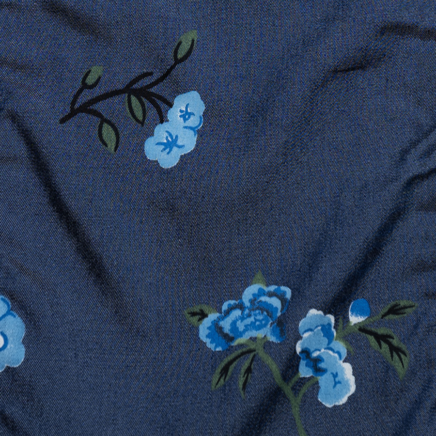 Azul oscuro