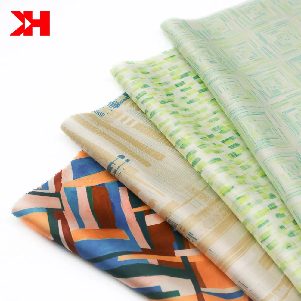 100% полиэфирная ткань Charmeuse атласная шелковая ткань шелковистая гладко Цифровая печатная текстильная ткань для атласного платья