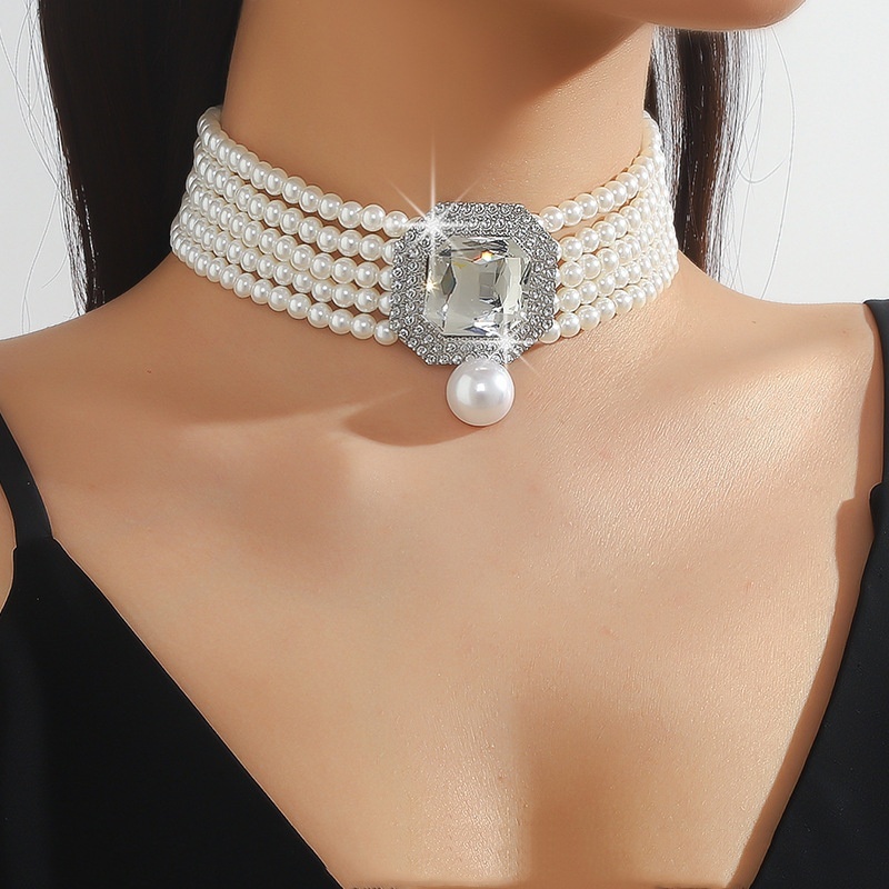 5 Necklaces - White