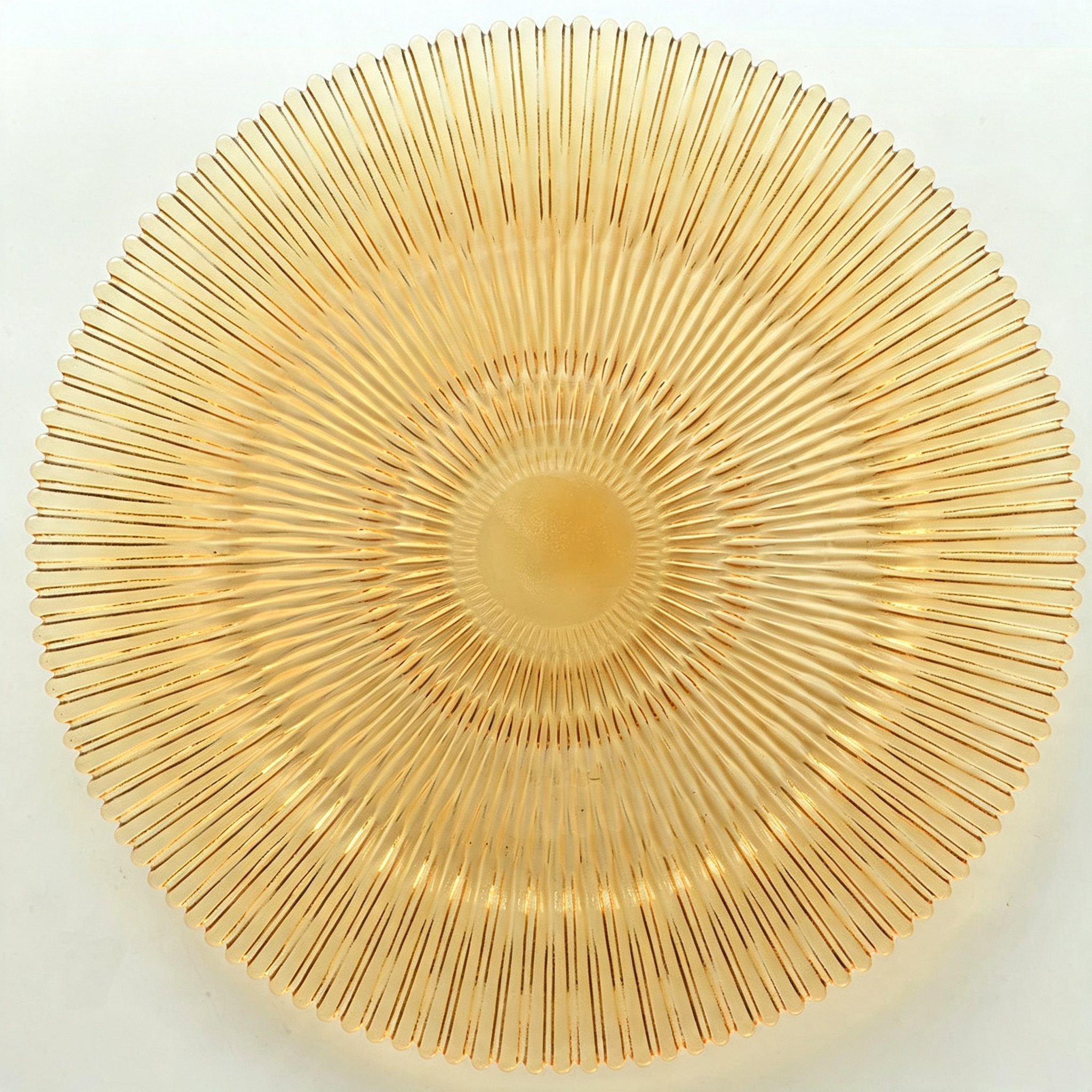 Assiette à salade en verre à rayures radiales ambrées