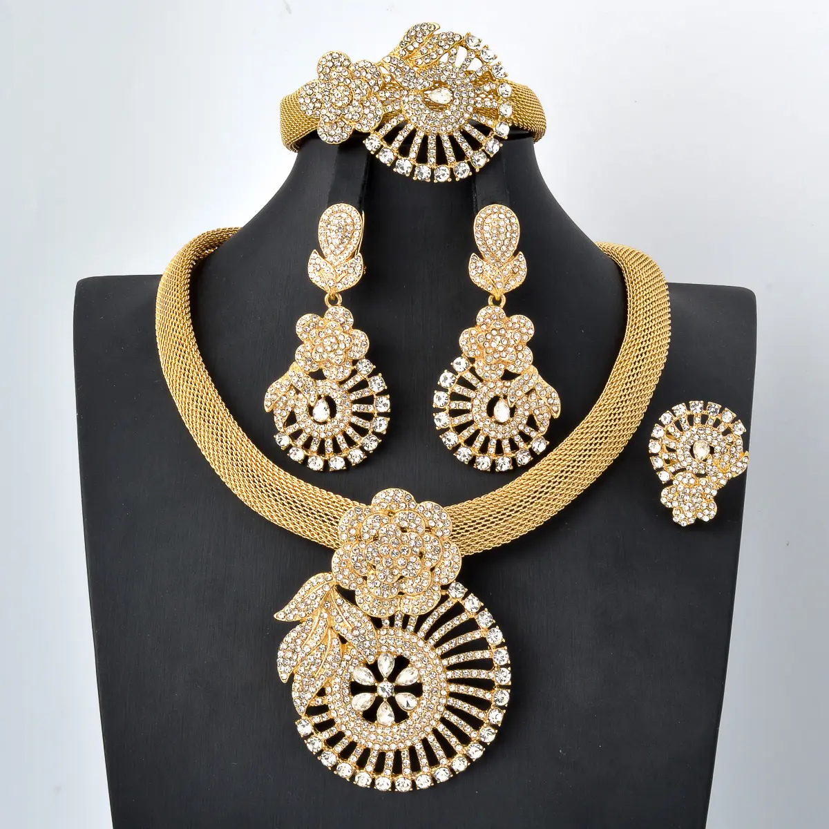 Pendientes de pulsera chapados en oro de 24 quilates de lujo, collar grande de Zirconia cúbica, joyería para mujer, colección de joyas nupciales de Oro africano