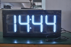 Outdoor Waterproof 16&quot; Inch Digital Led Street Clock LED Time and <strong>Temperature</strong> Signage Display Countdown Function Scoreboard - Product Image 4