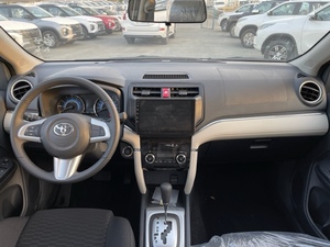 スタイリッシュにドライブこの洗練された信頼性の高いTOYOTA RUSH 1.5L SUV RWD MY2022を今日所有
