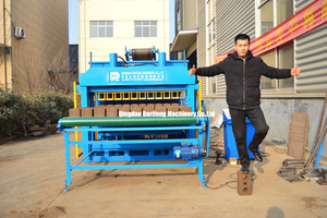 ماكينة صناعة اللبنات المتداخلة من التراب الخشن للطوب الأرضي المضغوط، ماكينة DF10-10 الأوتوماتيكية بالكامل للطوب المضغوط - Product Image 6